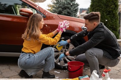 Hoe je geld kunt besparen op het kopen én het gebruik van een auto